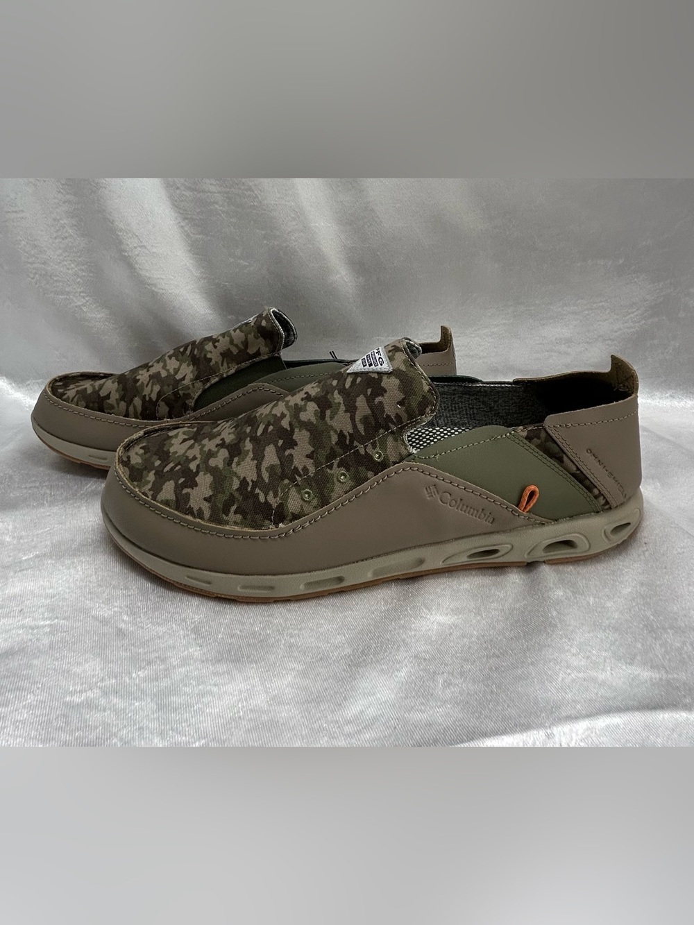 Columbia Men’s Slip-On Camo Loafers - Picture 5 of 11